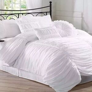 Elegant White Bedding Set full size 7 piece